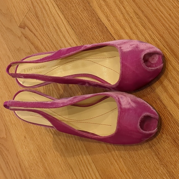 Kate Spade Grammy fuchsia crushed velvet peep toe slingback heels 10 - Picture 2 of 11